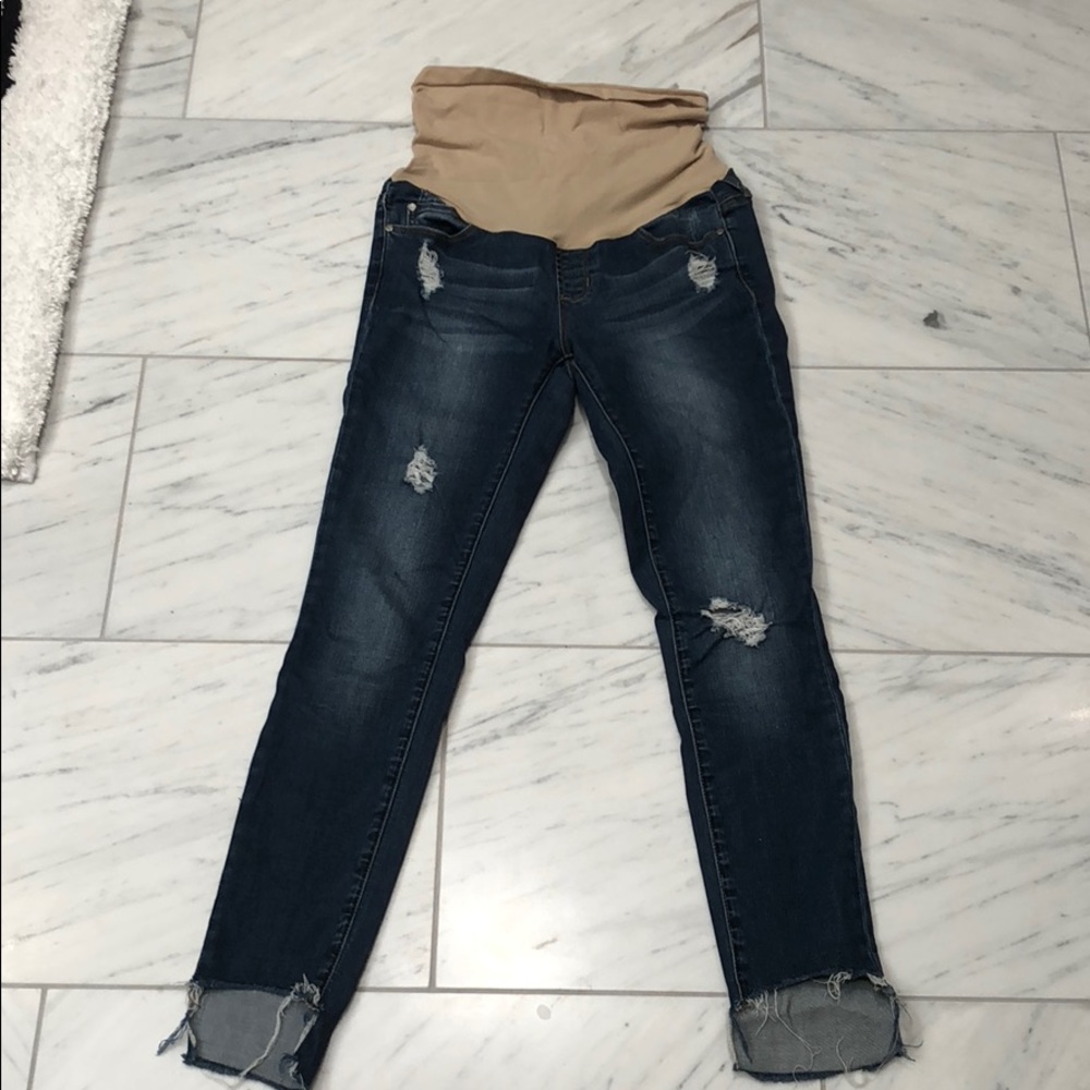 Step hem regular wash maternity jeans